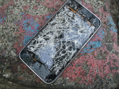 destroy iphone
